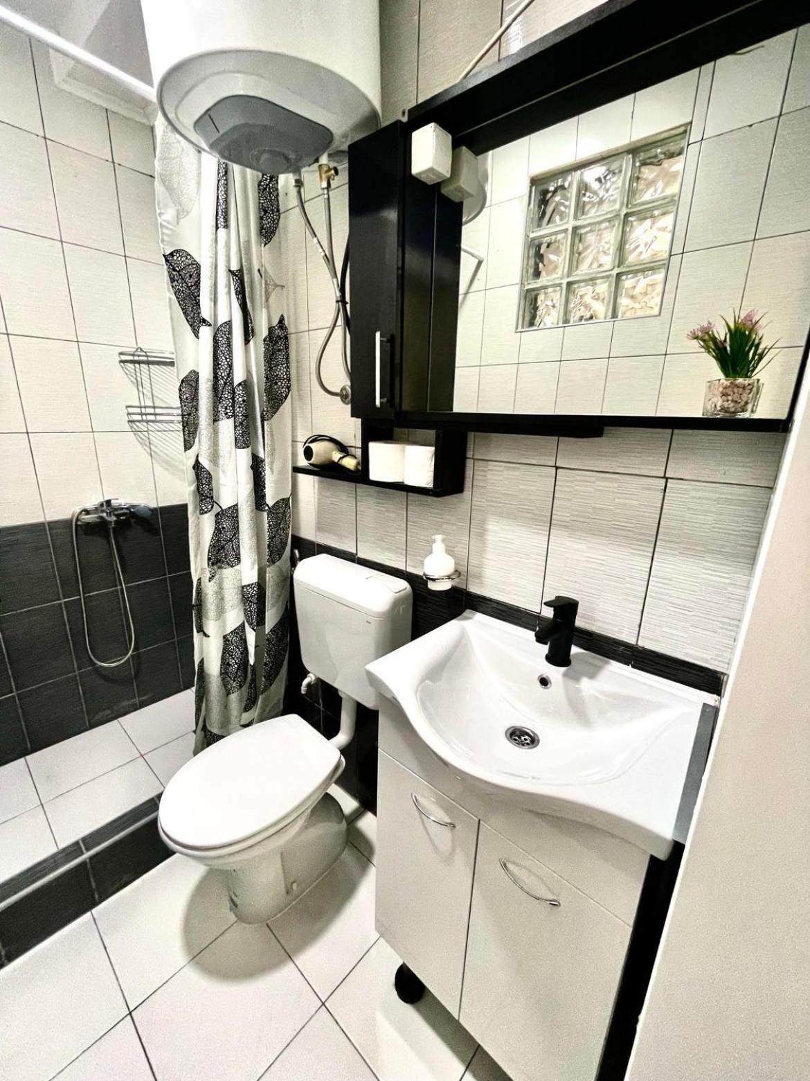Apartment Adel Mostar Zewnętrze zdjęcie